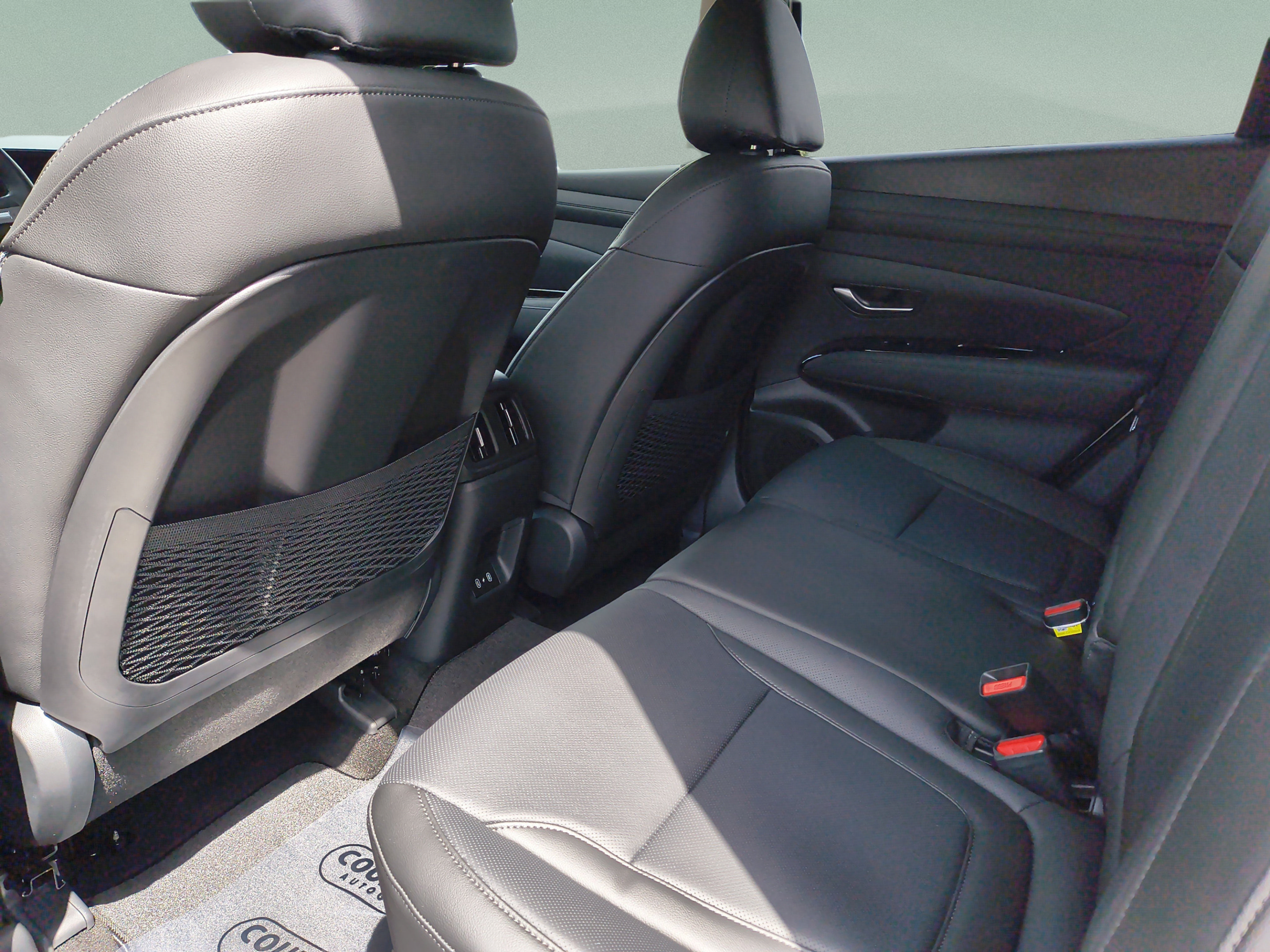 New 2026 Hyundai Tucson Limited FWD image 16