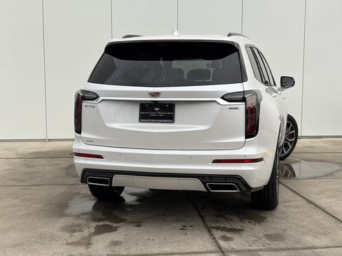 New 2025 Cadillac XT6 Sport w/ Technology Package image 7