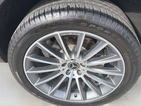 Used 2020 Mercedes-Benz GLC 300 4MATIC Coupe w/ AMG Line image 33