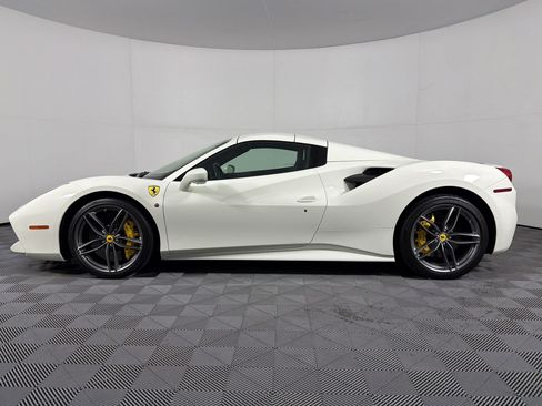 Used 2017 Ferrari 488 Spider RWD image 2