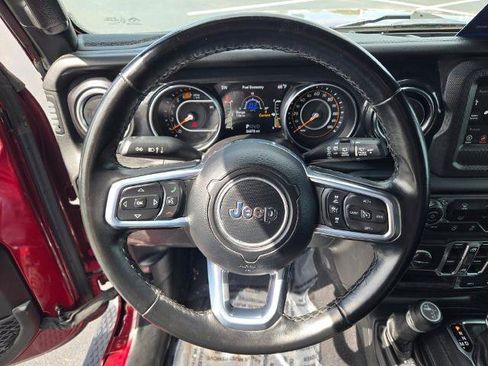 Used 2021 Jeep Wrangler Unlimited Sahara AWD/4WD image 33