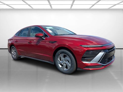 New 2025 Hyundai Sonata SE image 1