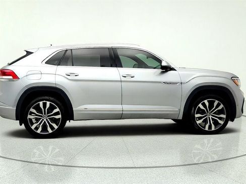 Used 2023 Volkswagen Atlas Cross Sport SEL Premium R-Line AWD/4WD image 4