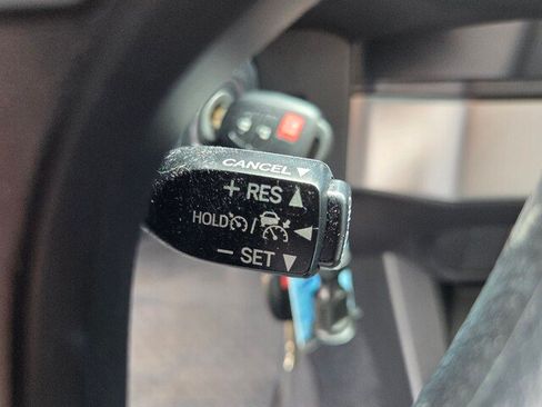 Used 2022 Toyota Tacoma SR w/ SR Convenience Package RWD image 30