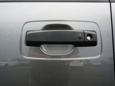 Certified 2024 Nissan Titan SV w/ SV Convenience Package AWD/4WD image 64