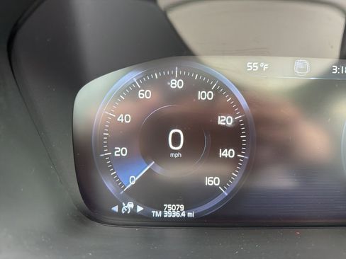 Used 2020 Volvo XC90 T5 Momentum w/ Protection Package Premier image 51