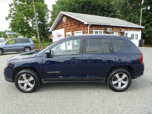 Used 2016 Jeep Compass High Altitude AWD/4WD image 10
