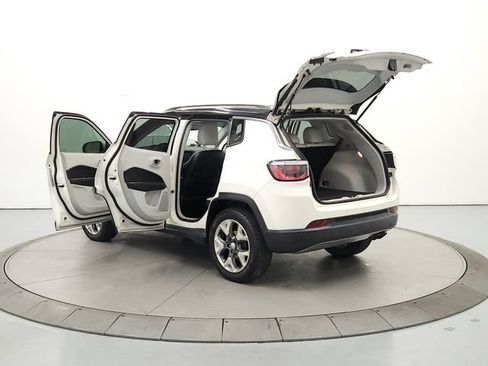 Used 2018 Jeep Compass Limited w/ Navigation Group FWD image 14