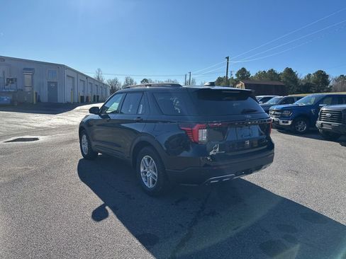 New 2026 Ford Explorer Active w/ Active Comfort Package image 5