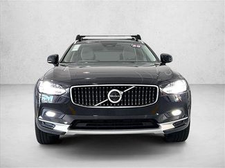 Used 2025 Volvo V90 B6 Cross Country Plus w/ Protection Package Premier AWD/4WD video 3