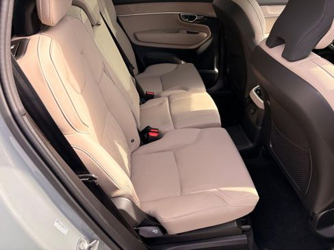 New 2026 Volvo XC90 T8 Plus image 26