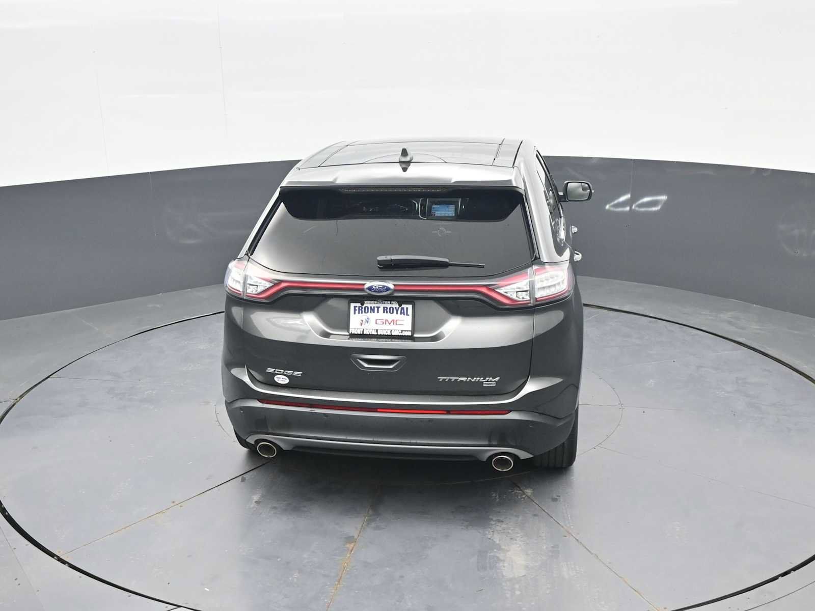 Used 2018 Ford Edge Titanium w/ Equipment Group 301A AWD/4WD image 38