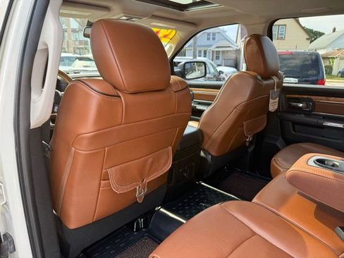 Used 2017 RAM 1500 Laramie Longhorn w/ Convenience Group AWD/4WD image 10