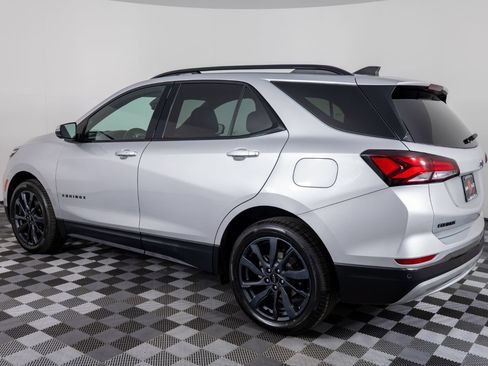 Used 2022 Chevrolet Equinox RS w/ Infotainment Package AWD/4WD image 4