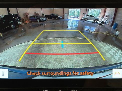 Used 2026 Toyota Corolla Cross XLE AWD/4WD image 29