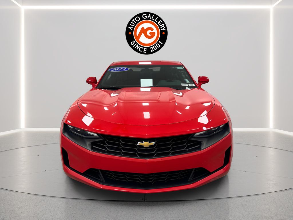 Used 2023 Chevrolet Camaro LT RWD image 9