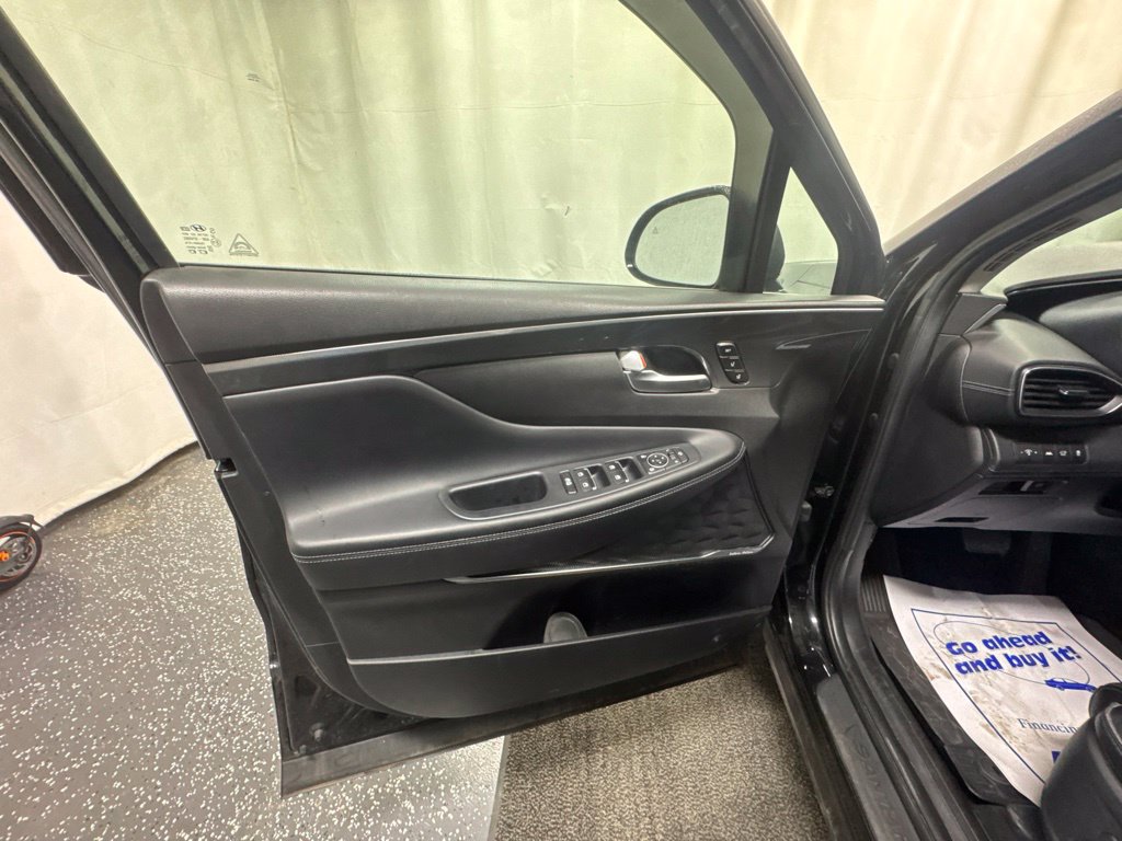 Used 2023 Hyundai Santa Fe Limited AWD/4WD image 15