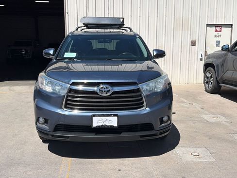 Used 2015 Toyota Highlander Limited image 2