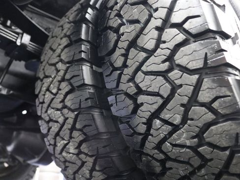 Used 2000 Ford F350 XLT image 61