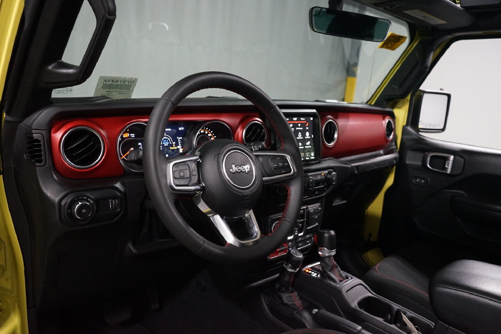 Used 2023 Jeep Wrangler Unlimited Rubicon w/ Steel Bumper Group AWD/4WD image 11