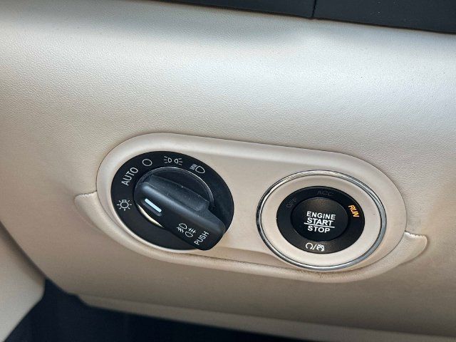 Used 2021 Maserati Levante GranLusso AWD/4WD image 24