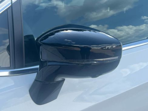 New 2025 Chrysler Pacifica Select w/ Uconnect Theater Family Group image 14