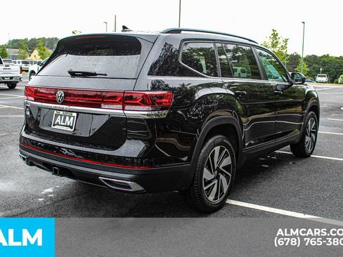 Used 2025 Volkswagen Atlas SE FWD image 6