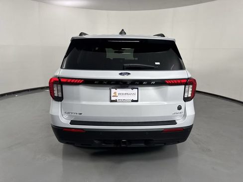 Used 2026 Ford Explorer Active AWD/4WD image 33