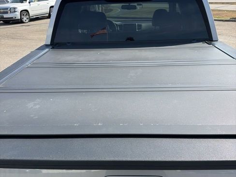 Used 2017 Honda Ridgeline RTL-T image 11