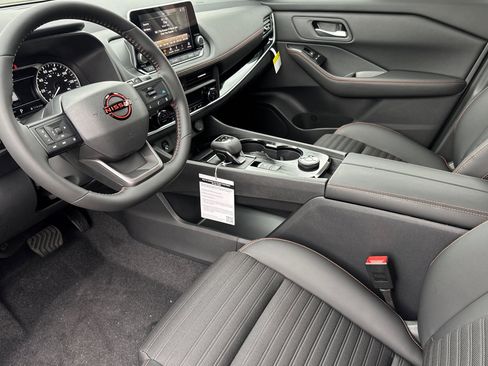 New 2026 Nissan Rogue SV image 7