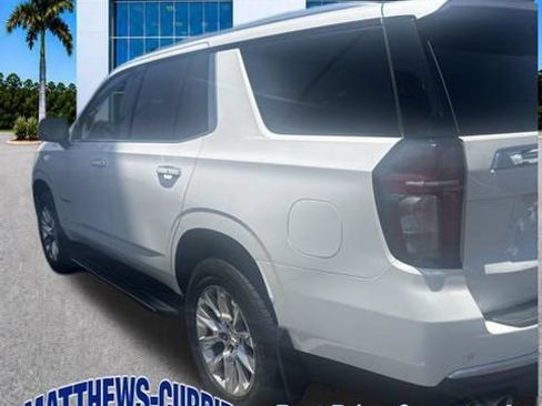 Used 2021 Chevrolet Tahoe Premier w/ Premium Package AWD/4WD image 3