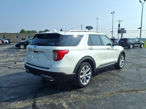 Used 2021 Ford Explorer Platinum w/ Equipment Group 601A AWD/4WD image 3