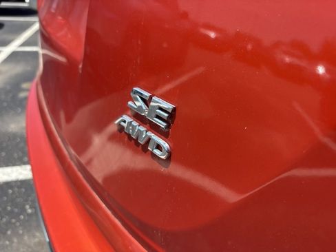Used 2016 Toyota RAV4 SE w/ Advanced Technology Package AWD/4WD image 4