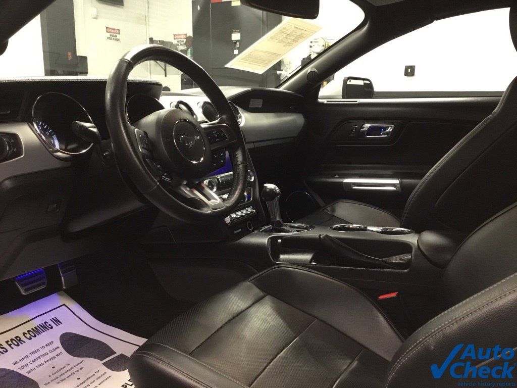 Used 2016 Ford Mustang Premium RWD image 32