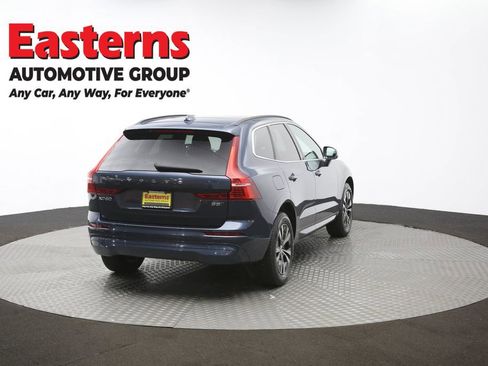 Used 2023 Volvo XC60 B5 Core image 39