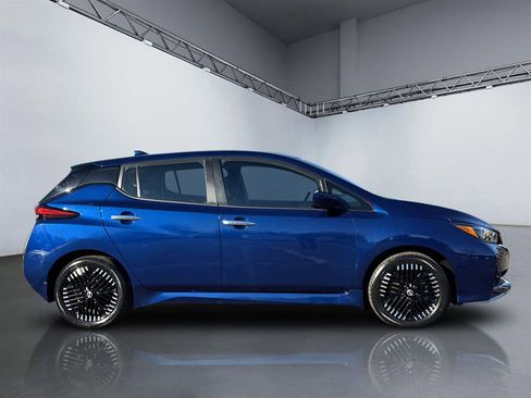 Used 2024 Nissan Leaf SV Plus image 3