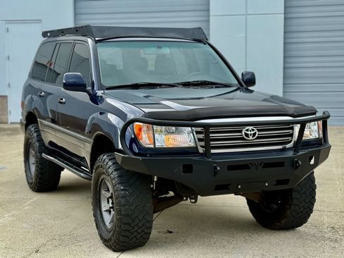Used 2005 Toyota Land Cruiser AWD/4WD image 9