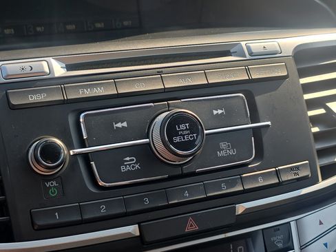 Used 2014 Honda Accord LX image 28
