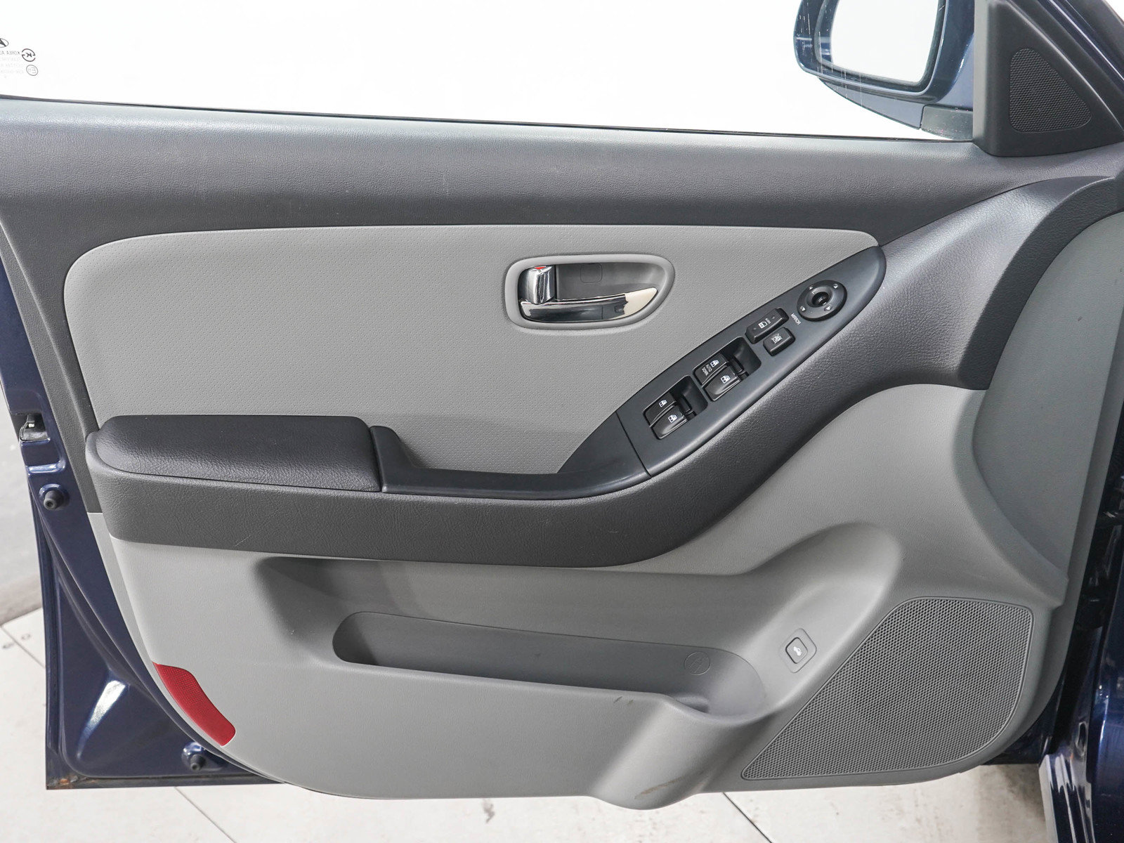 Used 2010 Hyundai Elantra GLS FWD image 18