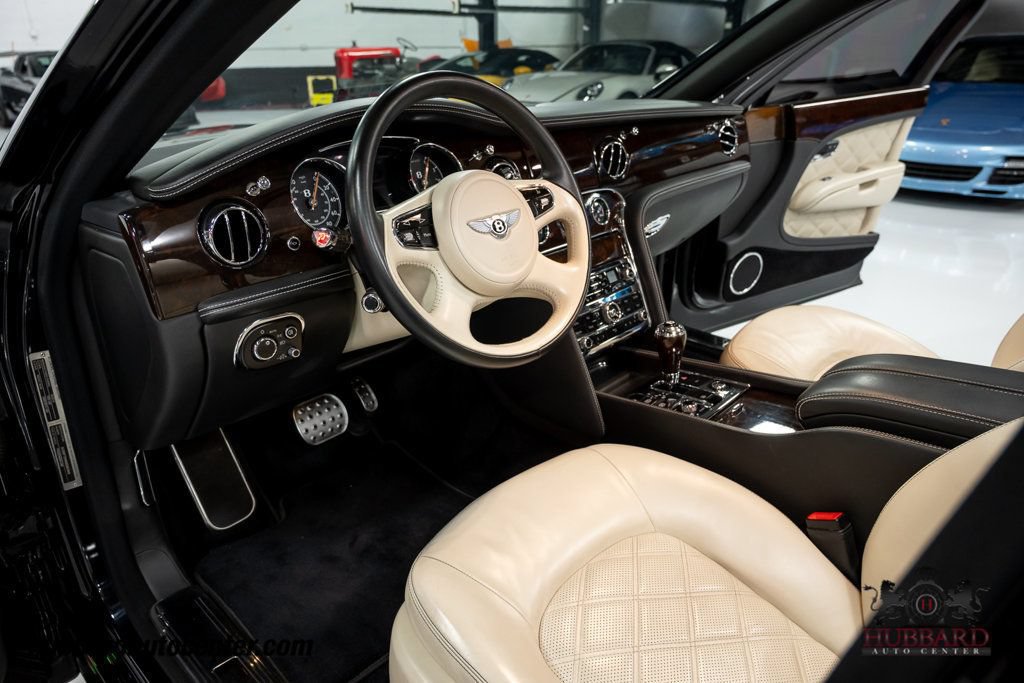 Used 2016 Bentley Mulsanne RWD image 17