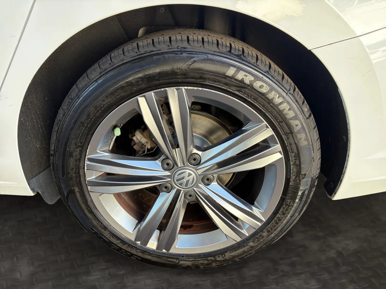 Used 2019 Volkswagen Jetta R-Line w/ R-Line Cold Weather Package FWD image 42