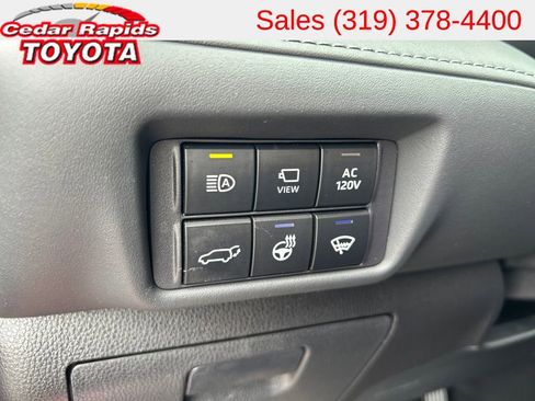 Used 2022 Toyota Highlander Limited AWD/4WD image 28