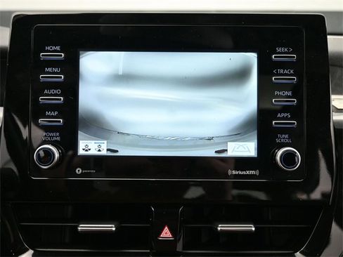 Used 2023 Toyota Camry SE w/ Cold Weather Package image 19