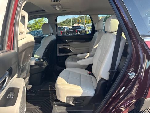 Used 2022 Kia Telluride EX w/ EX Premium Package FWD image 25