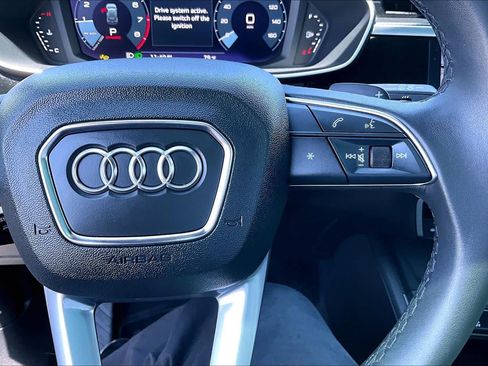 Used 2025 Audi Q3 2.0T Premium w/ Convenience Package AWD/4WD image 25