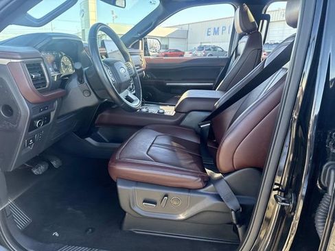 Used 2024 Ford Expedition Limited image 20