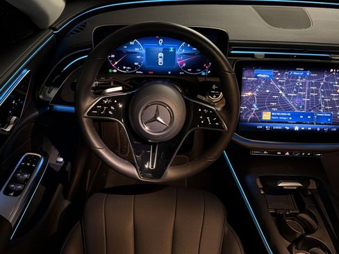 Used 2026 Mercedes-Benz E 350 4MATIC Sedan image 13