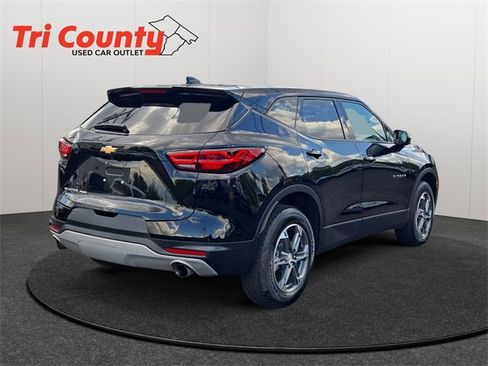 Used 2025 Chevrolet Blazer LT image 8