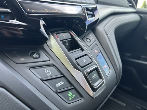 Used 2025 Honda Odyssey EX-L image 16