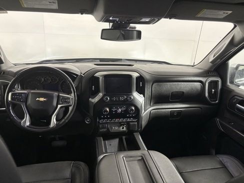 Used 2019 Chevrolet Silverado 1500 LTZ image 19